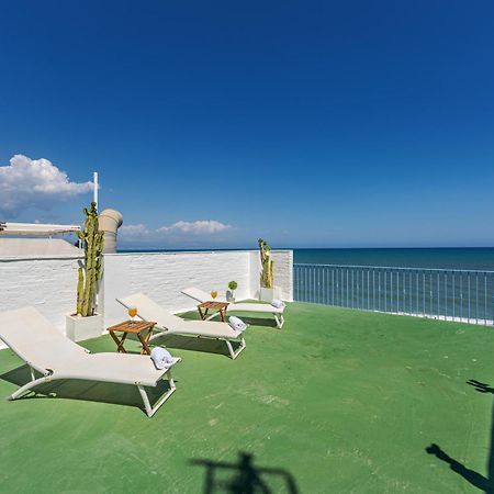Carihuela - Beach & Sun 托雷莫利诺斯 外观 照片